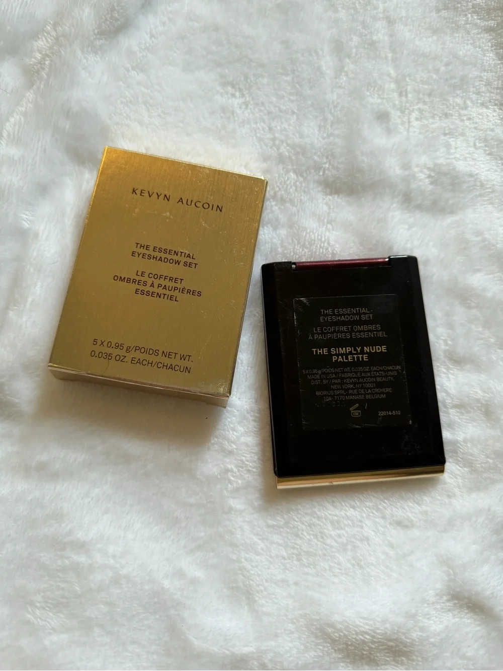Kevyn Aucoin The Essential Eyeshadow set the simply nude palette